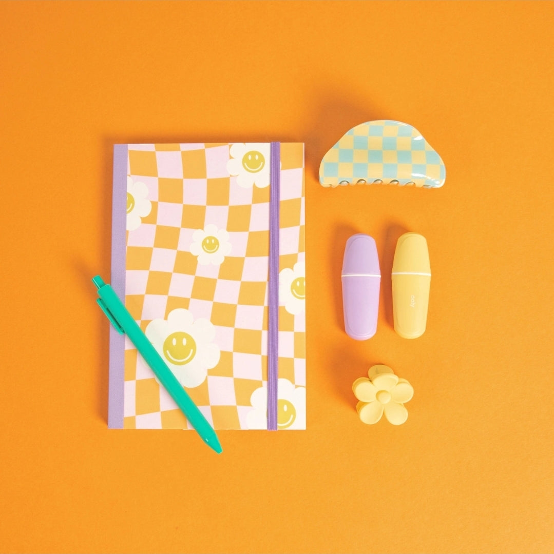 Checkered Daisy Gratitude Journal